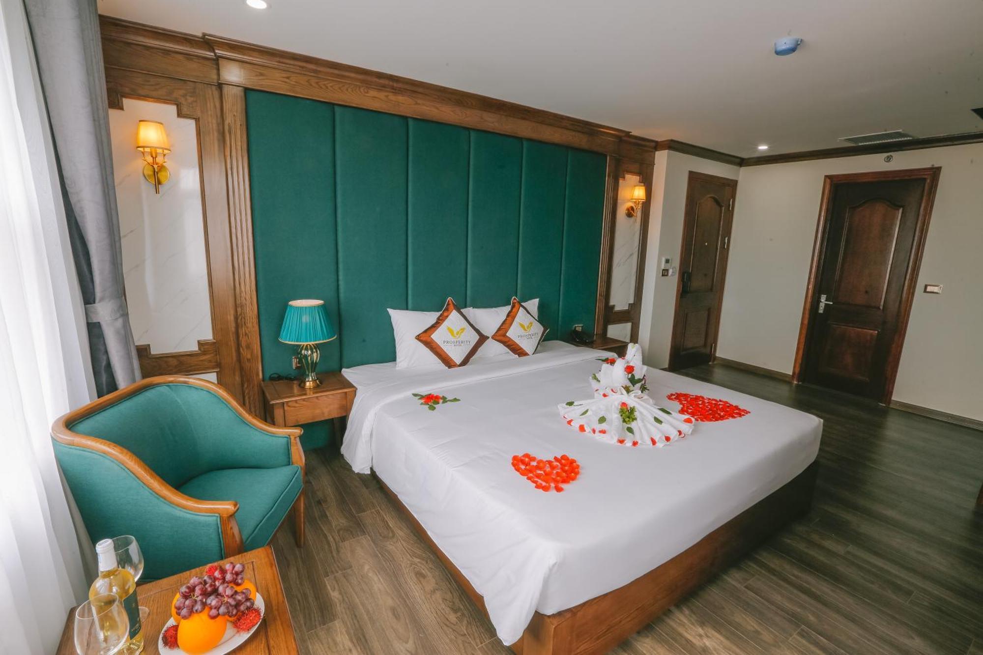 Prosperity Boutique Halong Hotel & Restaurent ها لونغ المظهر الخارجي الصورة